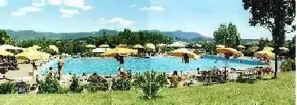 Holiday Hill Rosceto